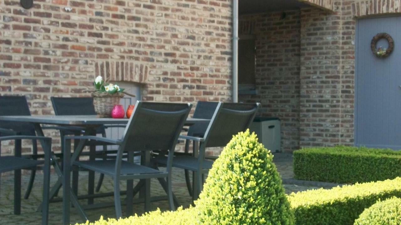 'Tmaelhof Villa Voeren Eksteriør bilde